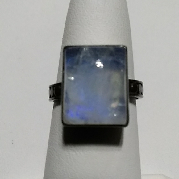 Moonstone Ring - Picture 1 of 6